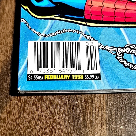 February 1998  Wizard Comic Guide Magazine - Picture 2 of 3